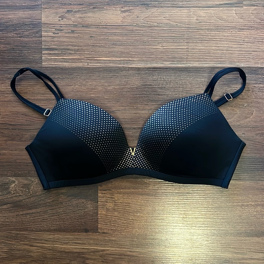 Victoria’s Secret Bra, padding, V-cut design, soft, comfortable back, 36C